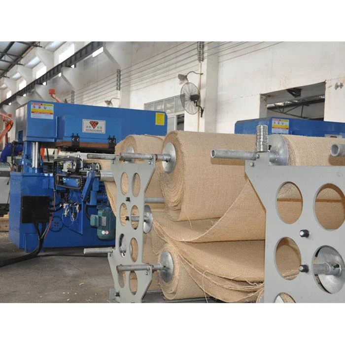 آلة قطع النسيج الأوتوماتيكية